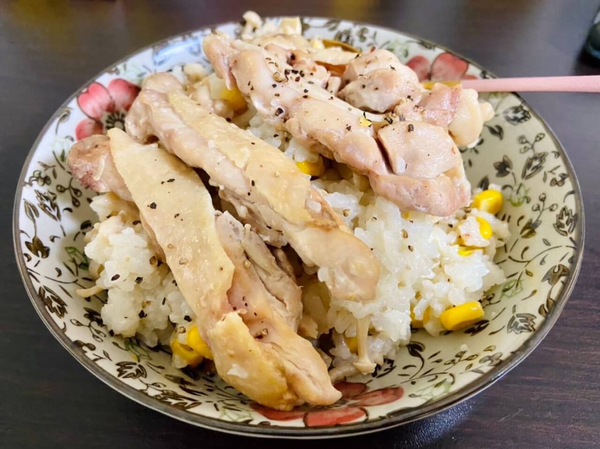 奶香菇菇玉米雞肉炊飯